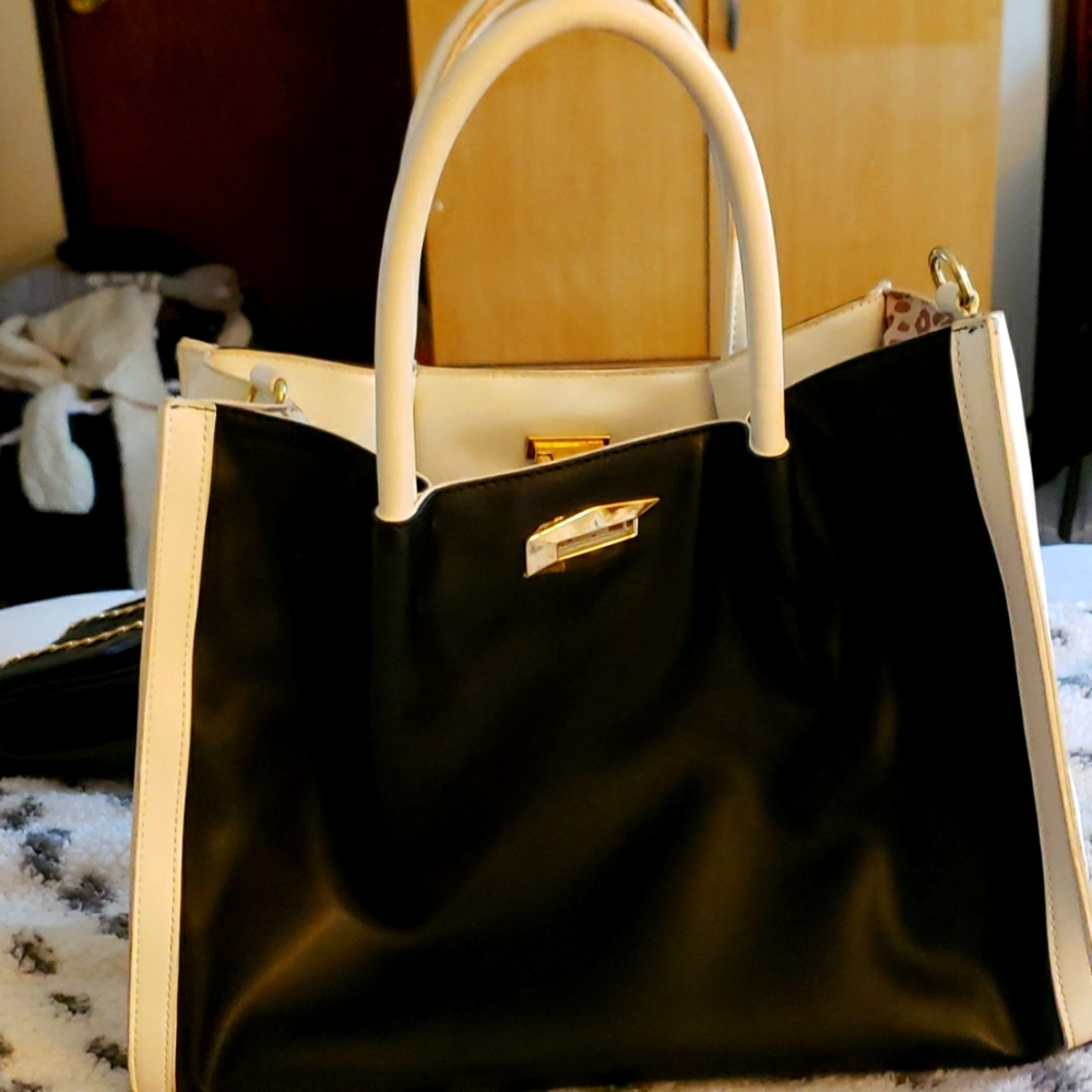 Black and White purse/ Tote bag